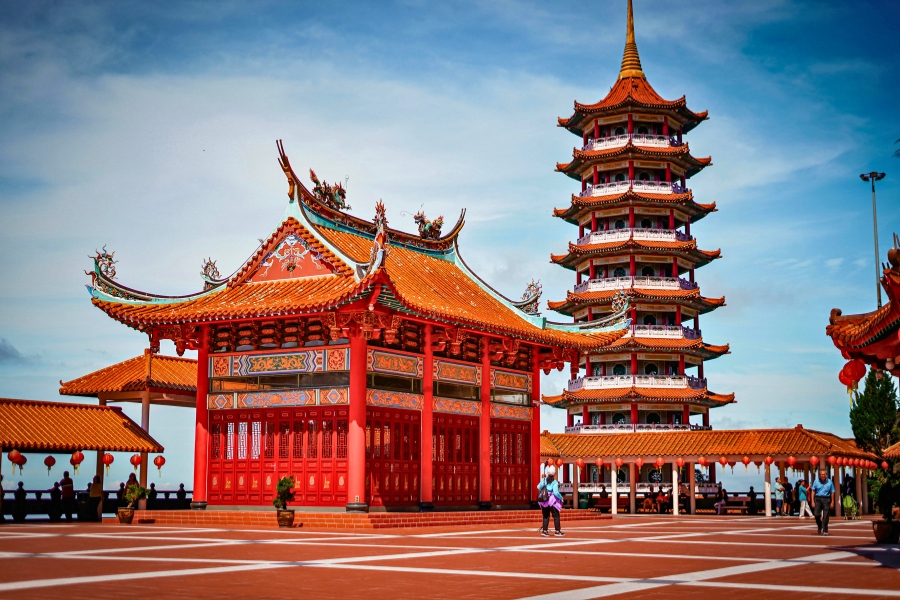 Sail the Spectacular Shores of Southeast Asia – Philippines, Malaysia & Singapore Cruise Escape